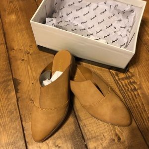 Women’s mule shoes 6.5